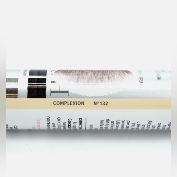 NEW 🖌️ IT Cosmetics #132 Airbrush Dual-Ended Flawless Complexion Brush ✨ NEW - Picture 3 of 10